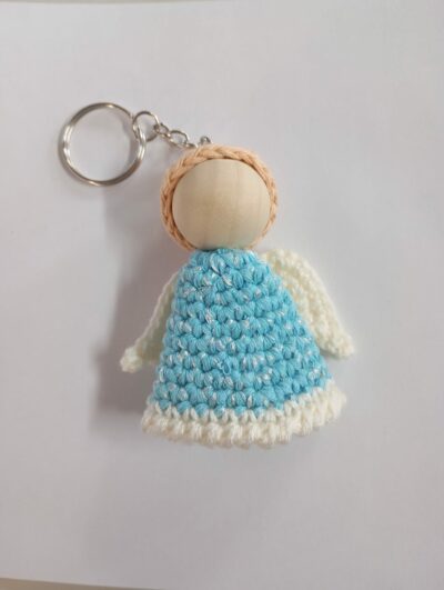 Llavero de crochet ángel   (9cmx6cm)