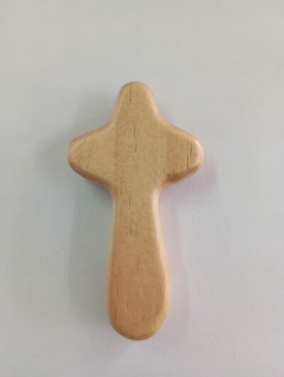 Cruz de madera clara (6cmx3,5cm)